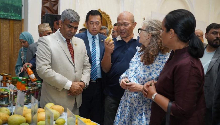 বাংলাদেশের আম: গ্লোবাল মার্কেটে সাফল্যের সম্ভাবনা